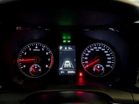 Kia K5 III