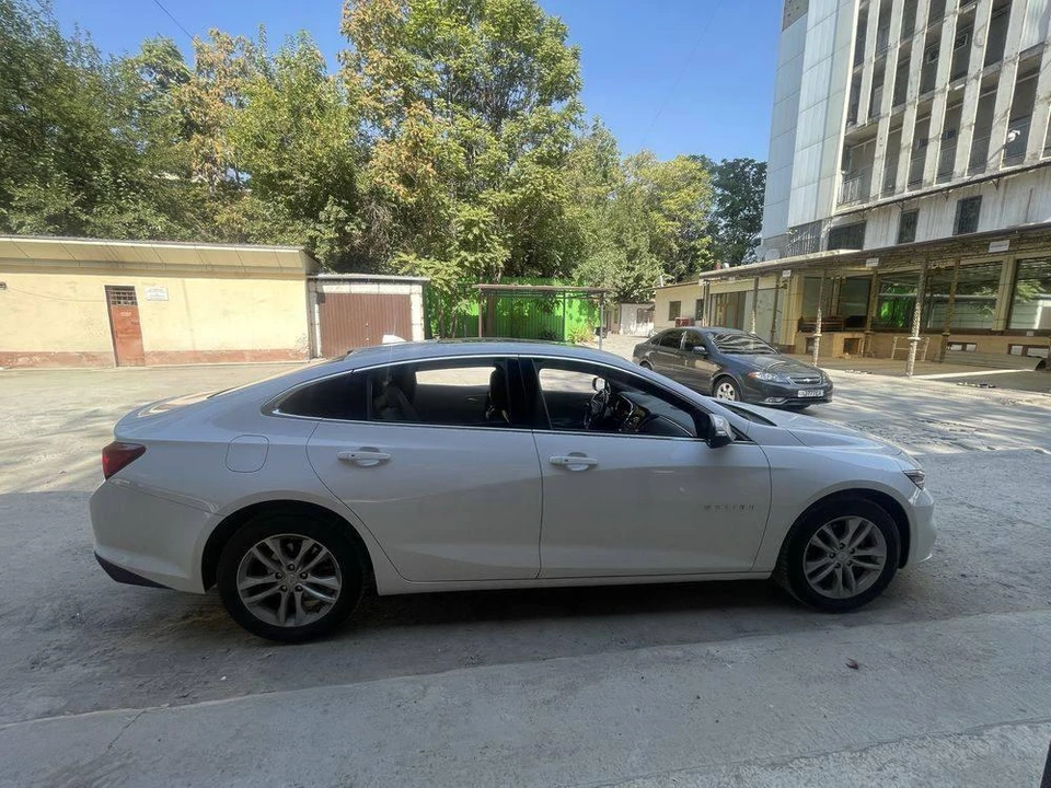 Chevrolet Malibu IX