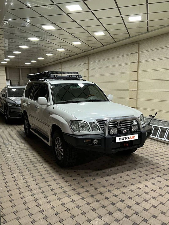 Lexus LX III