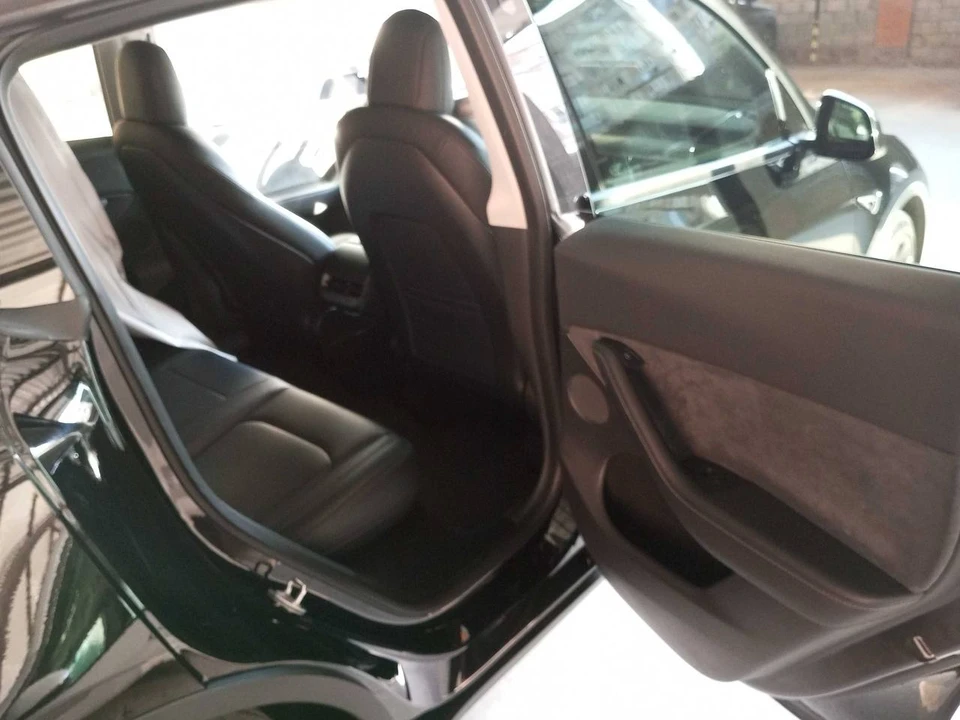 Tesla Model Y I