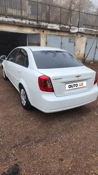 Chevrolet Gentra II