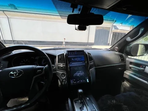 Toyota Land Cruiser 70 Seriyasi Restayling 1