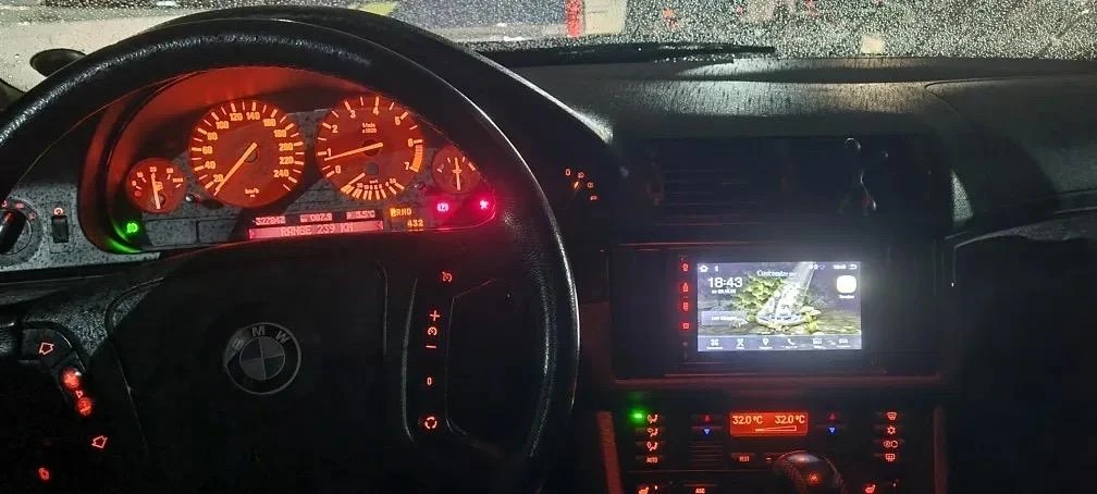 BMW 5 series IV (E39)