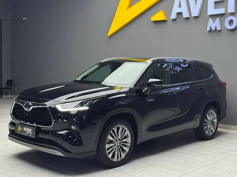 Toyota Highlander IV (U70)