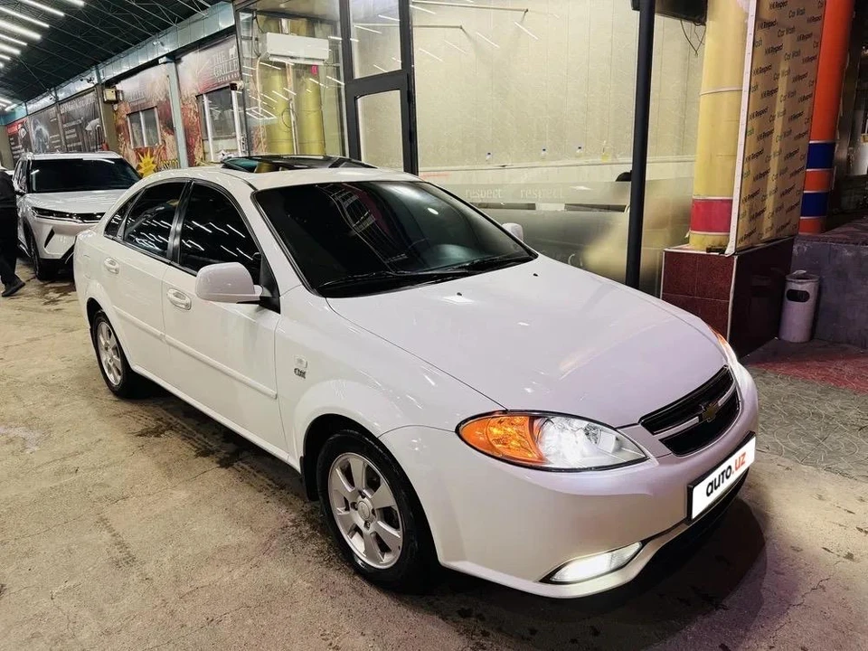 Chevrolet Gentra II