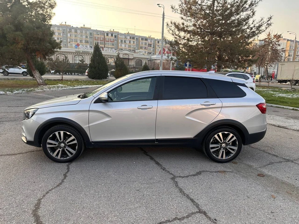 Lada Vesta I