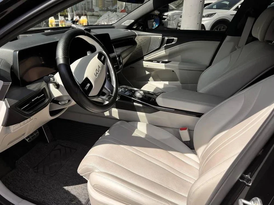 Kia K8 I