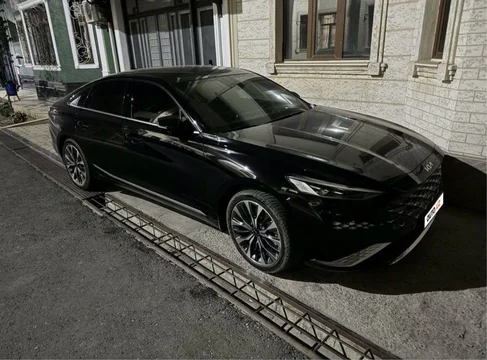 Kia K8 I