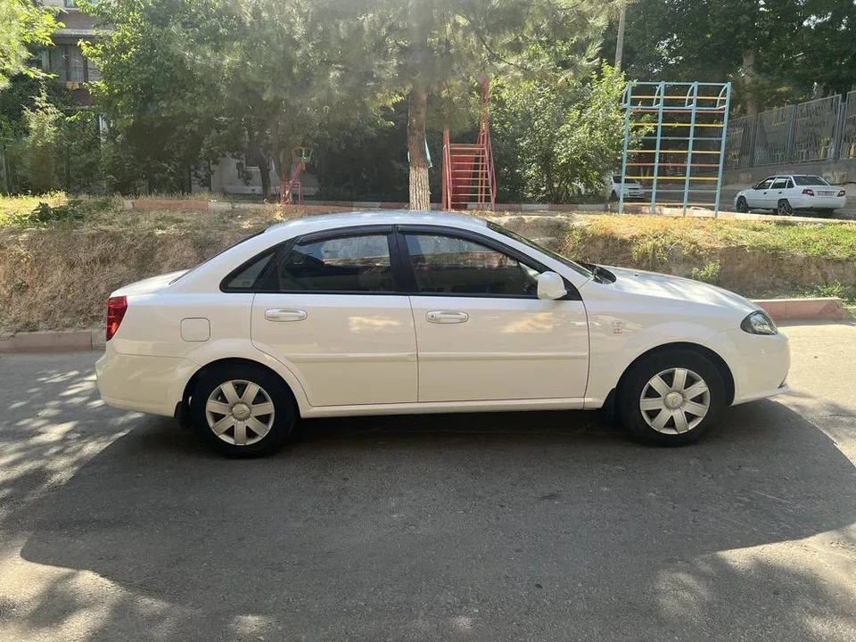 Chevrolet Gentra II