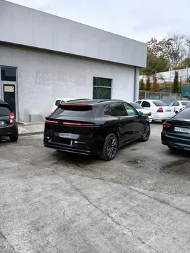 Zeekr 7X I