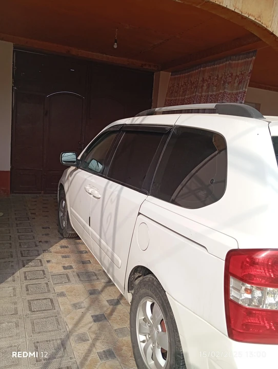 Kia Carnival II