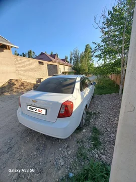 Chevrolet Gentra II