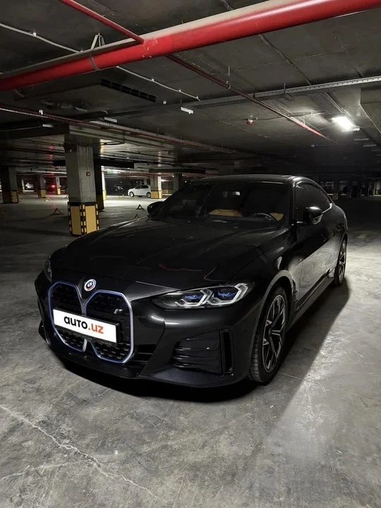 BMW i4 I