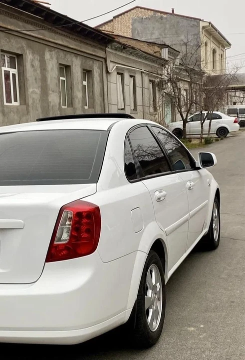 Chevrolet Gentra II
