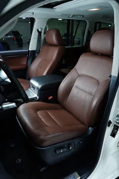 Toyota Land Cruiser 200 Series Рестайлинг 2