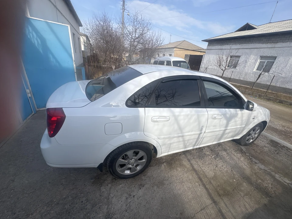 Chevrolet Gentra II