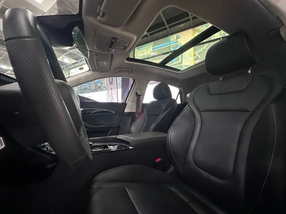 FAW B70 I