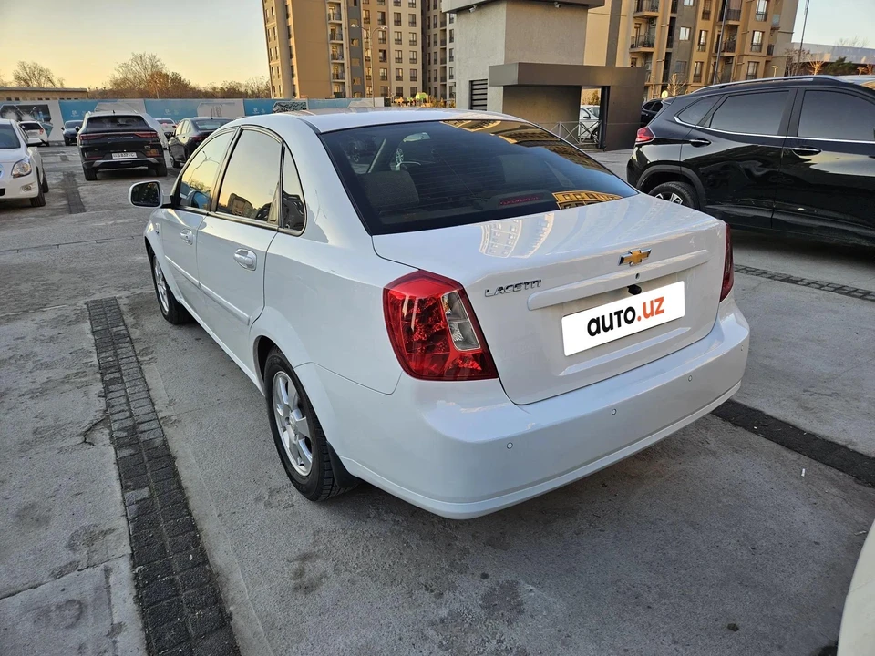 Chevrolet Gentra II