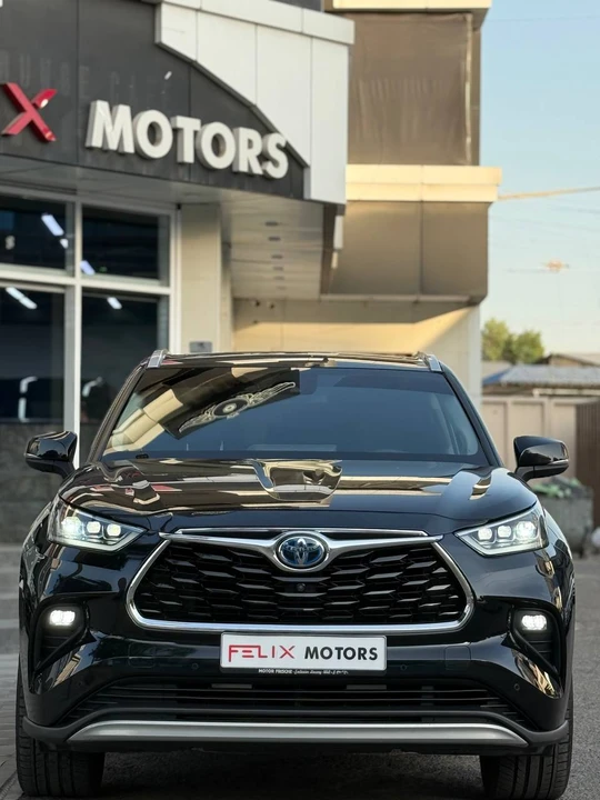 Toyota Highlander IV (U70)