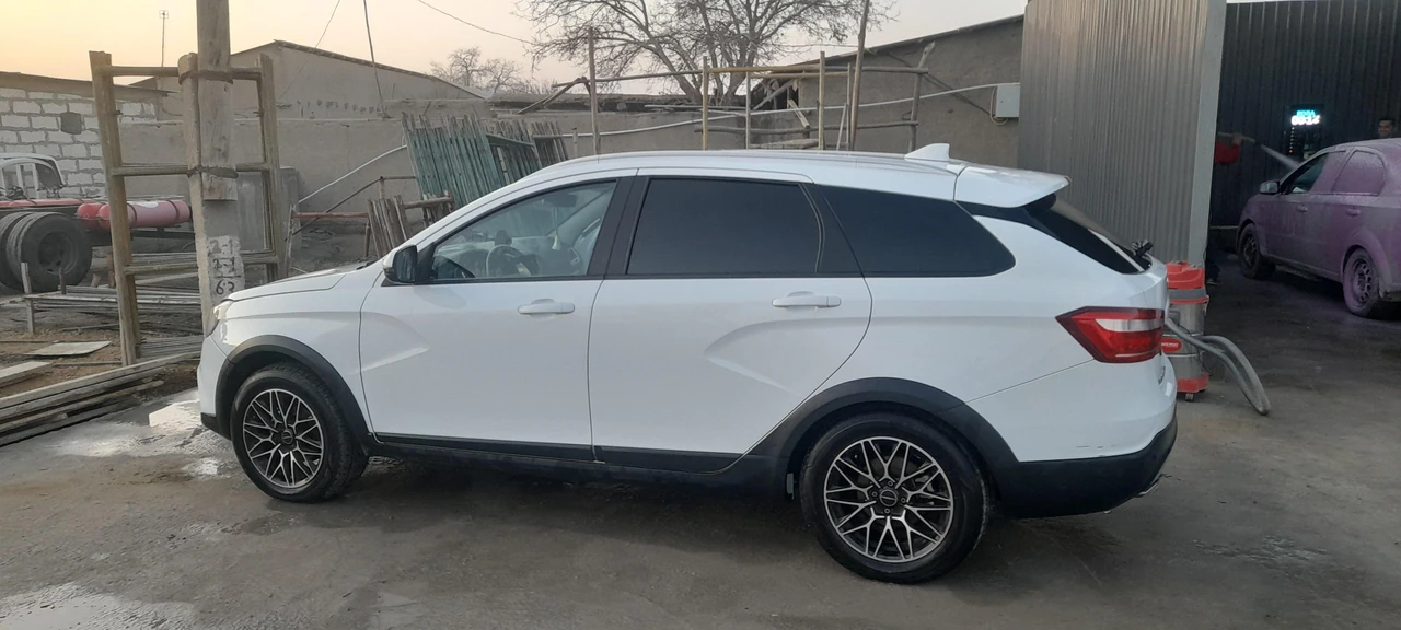 Lada Vesta I