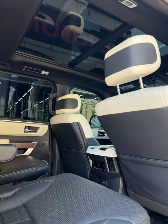 Toyota Sequoia III