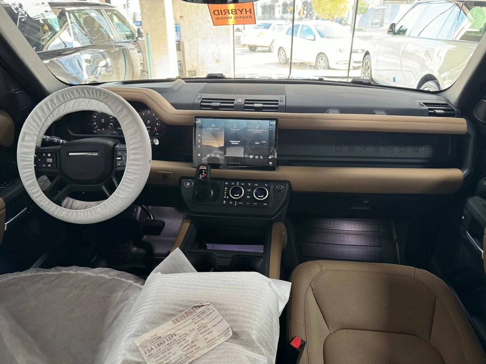 Land Rover Defender II