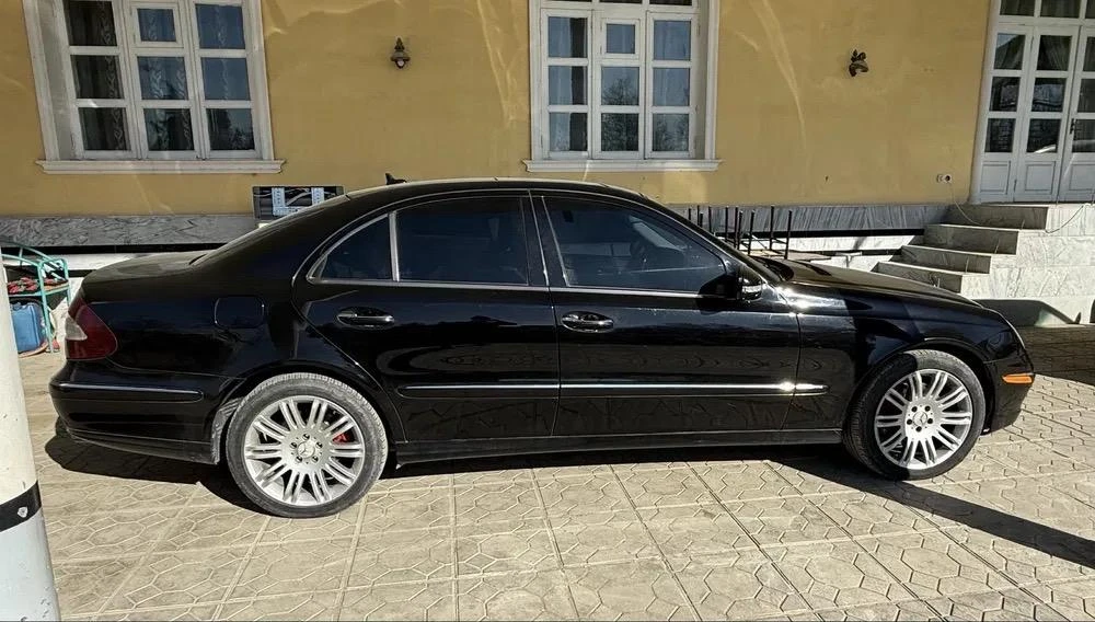 Mercedes-Benz E-class II W210