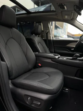 Toyota Grand Highlander I