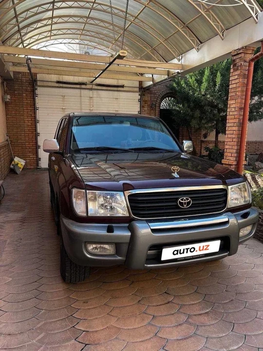 Toyota Land Cruiser 100 Series
