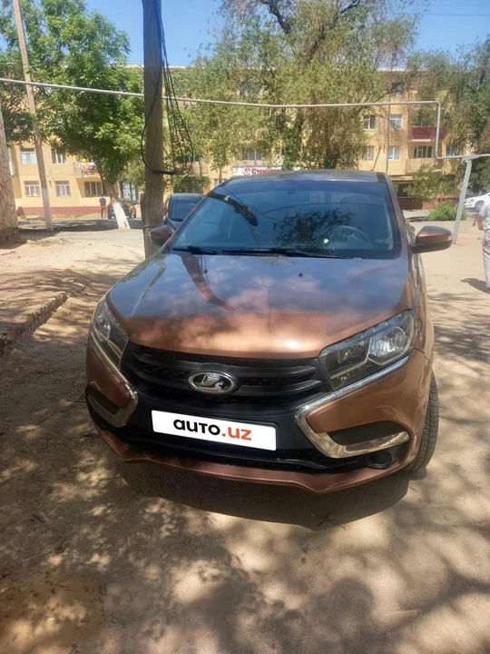 Lada XRAY I