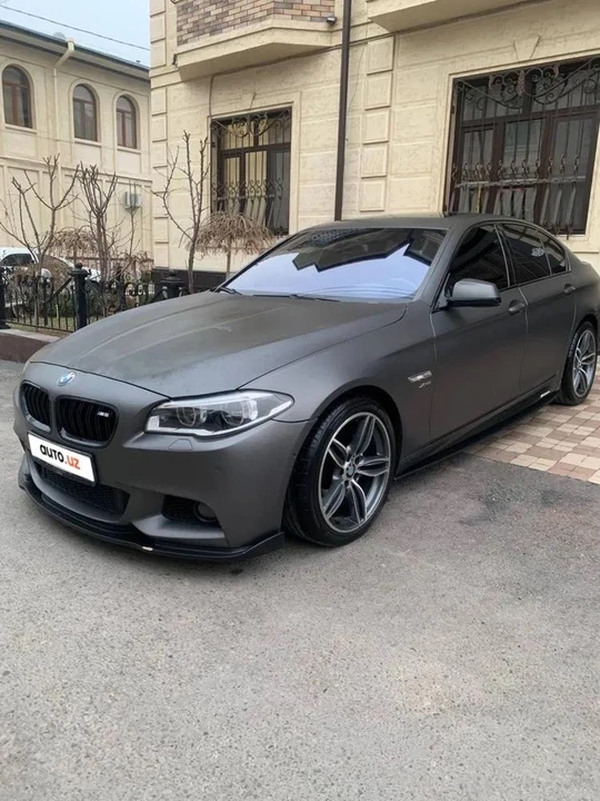 BMW M5 V (F10)