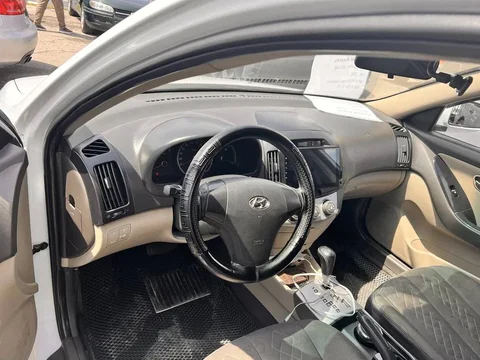 Hyundai Avante IV
