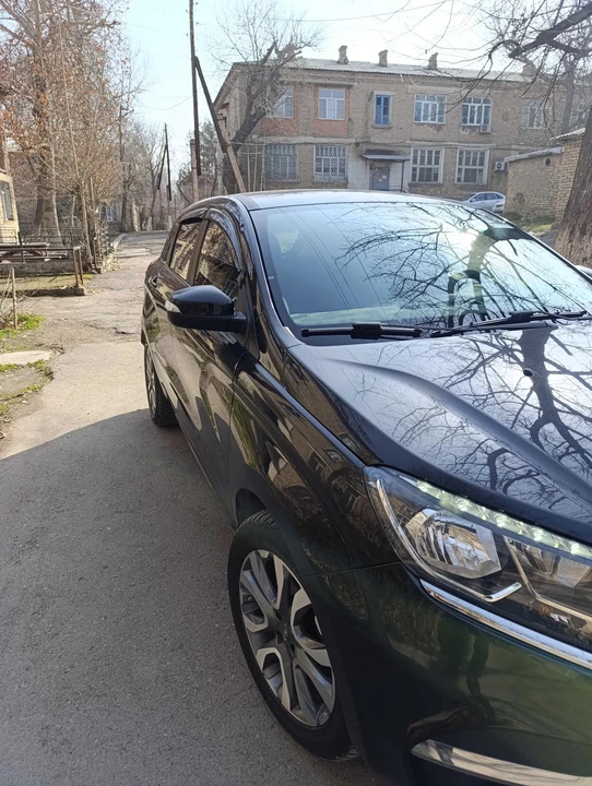 Lada XRAY I