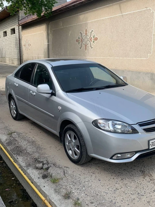 Chevrolet Gentra II