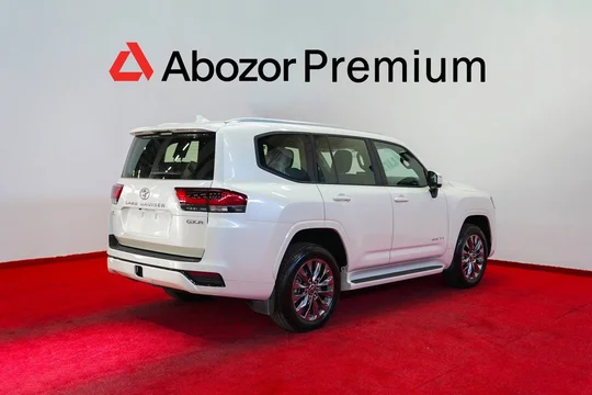 Toyota Land Cruiser 300 Series