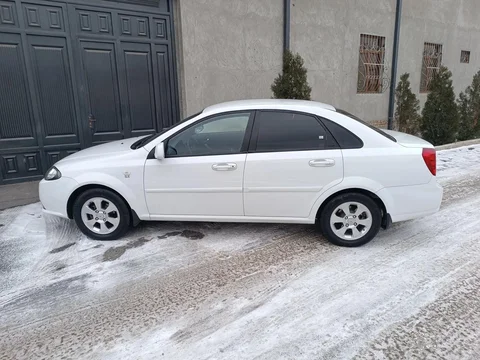 Chevrolet Gentra II