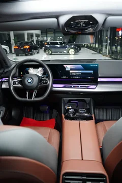 BMW i5 I