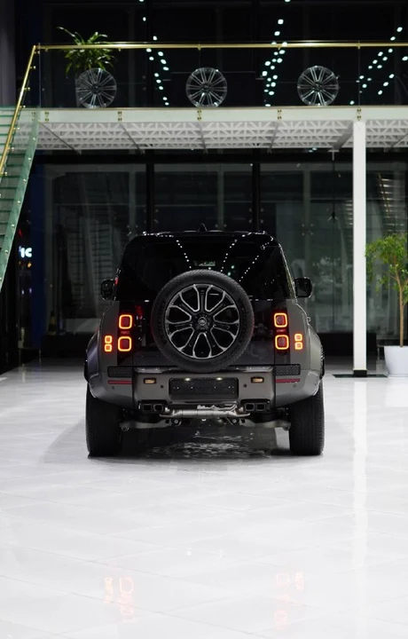 Land Rover Defender II