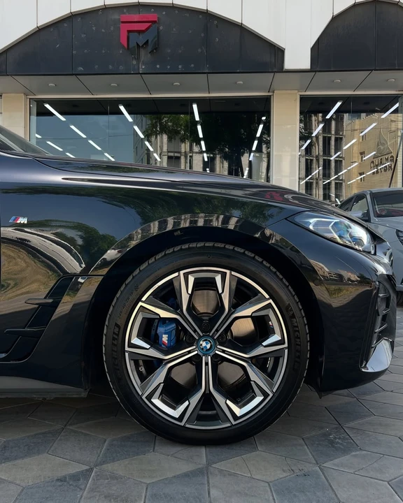 BMW i4 I