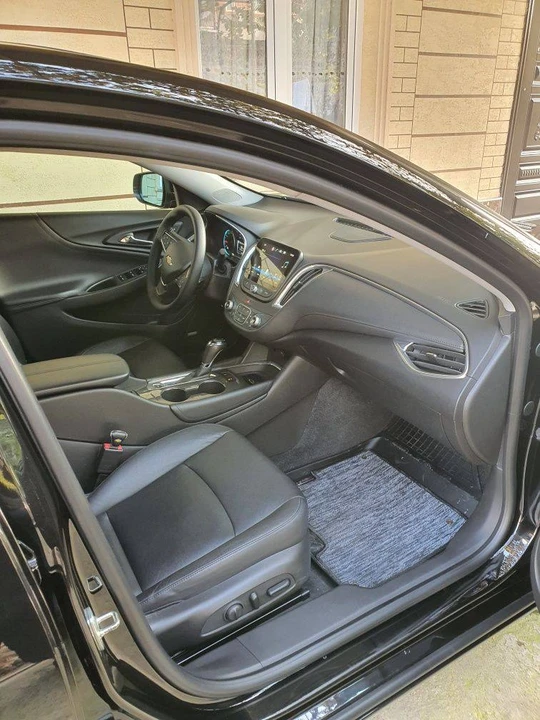 Chevrolet Malibu IX