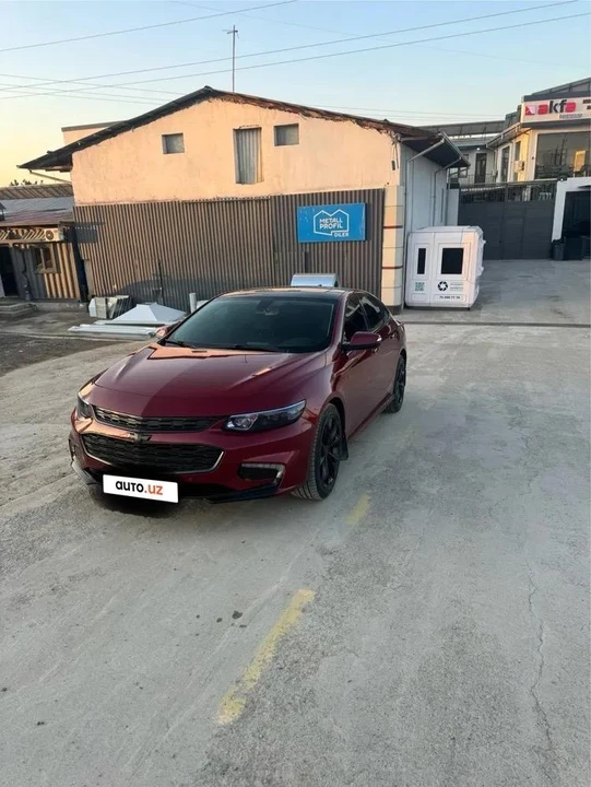 Chevrolet Malibu IX