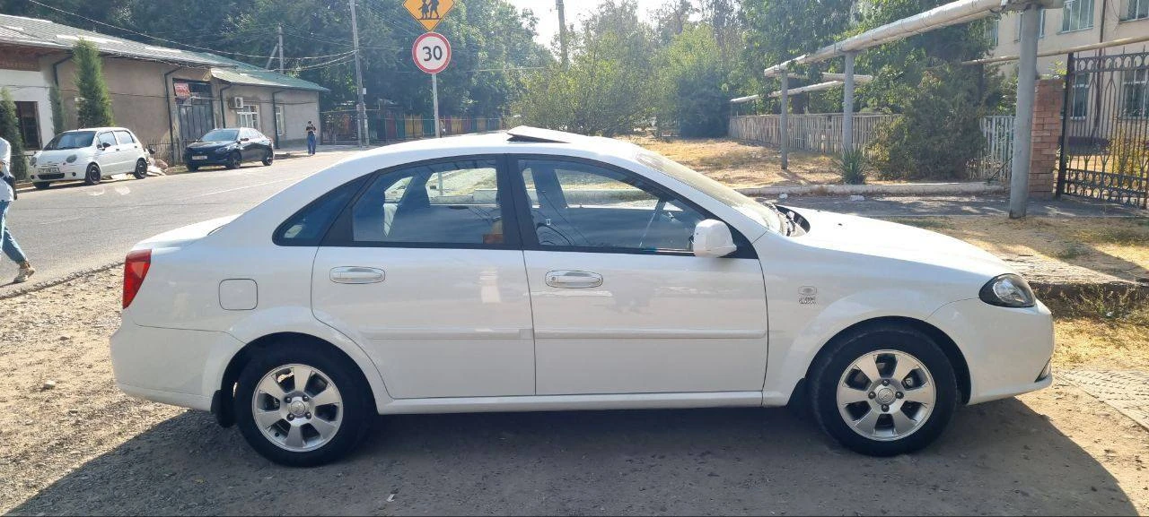 Chevrolet Gentra II