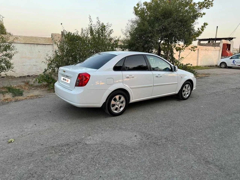 Chevrolet Gentra II