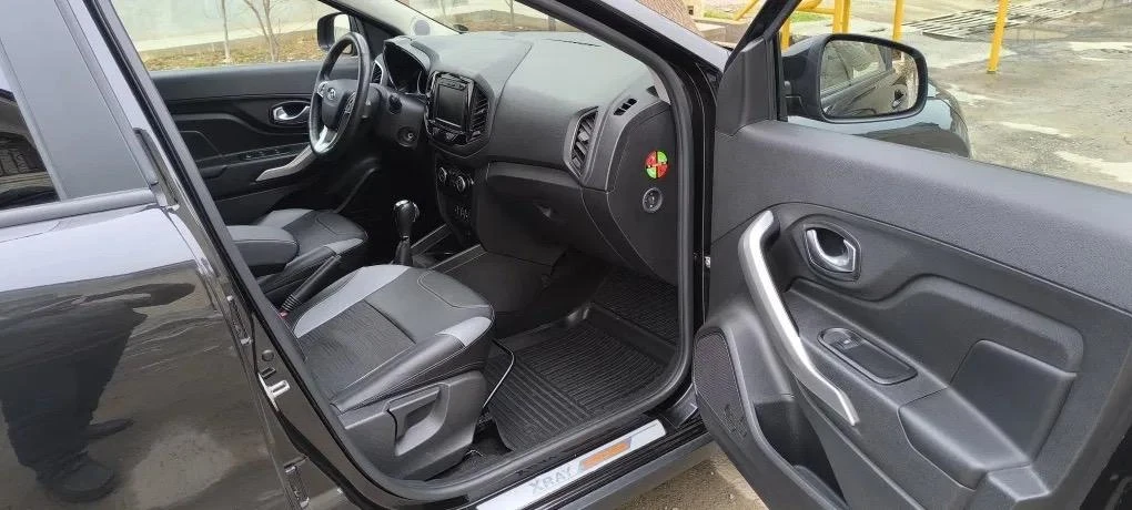 Lada XRAY I