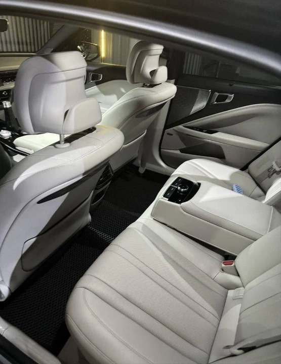 Kia K8 I