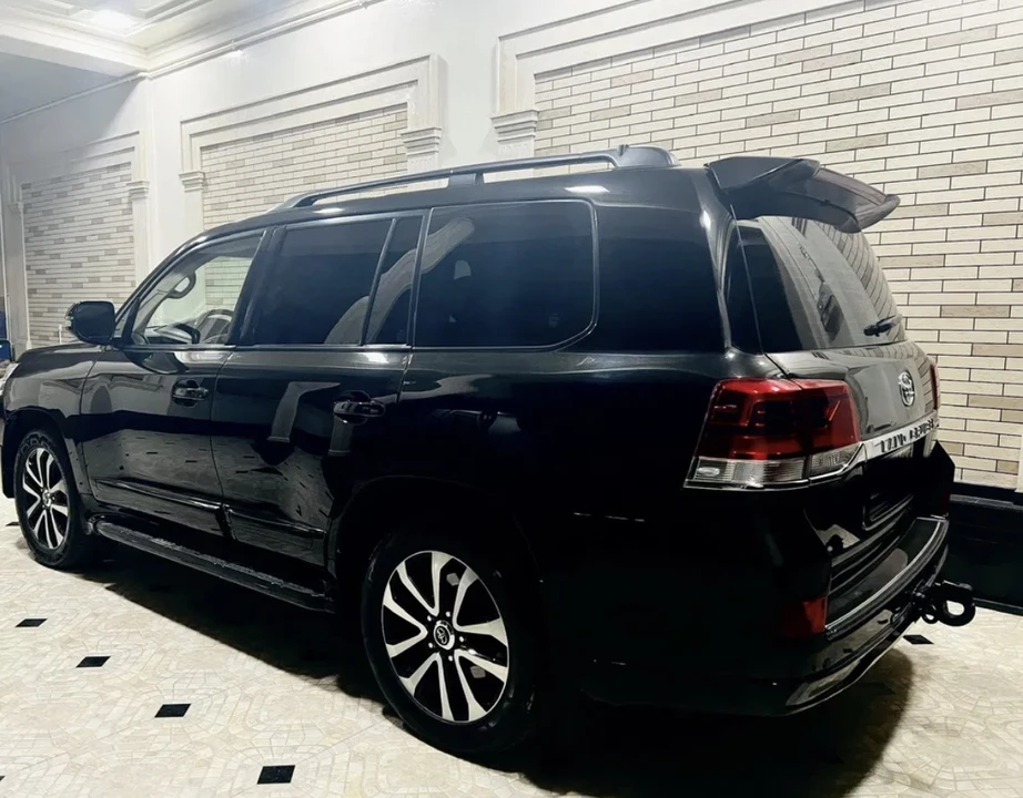 Toyota Land Cruiser 200 Series Рестайлинг I