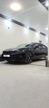 Kia K5 III