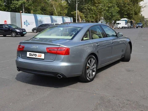 Audi A6 IV (C7)