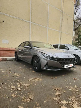 Hyundai Elantra VII  (CN7)
