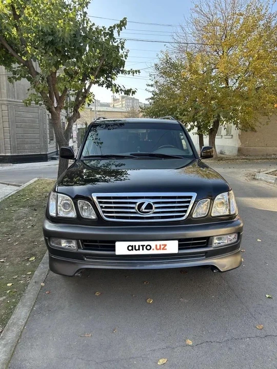 Lexus LX II
